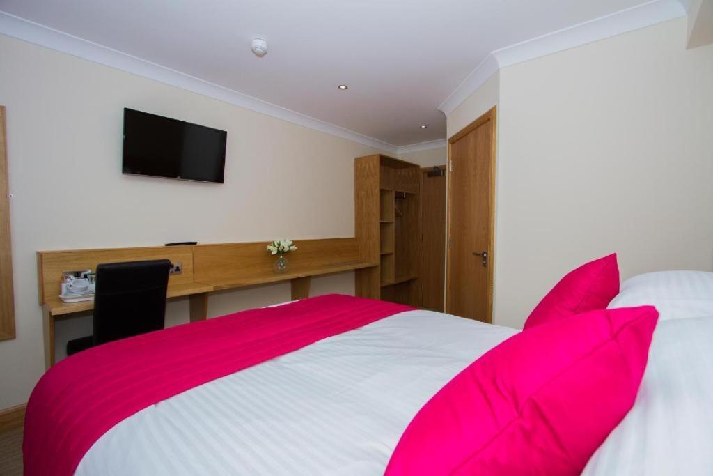 Hill Park Hotel Rosyth Room photo